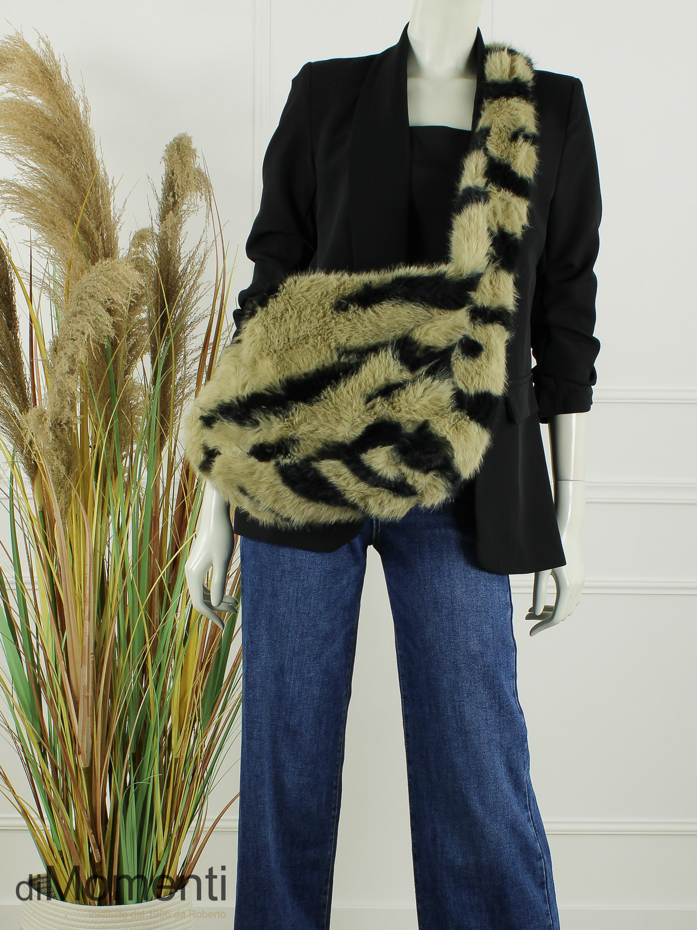 Faux Fur Tas Animal - Zebra / Camel
