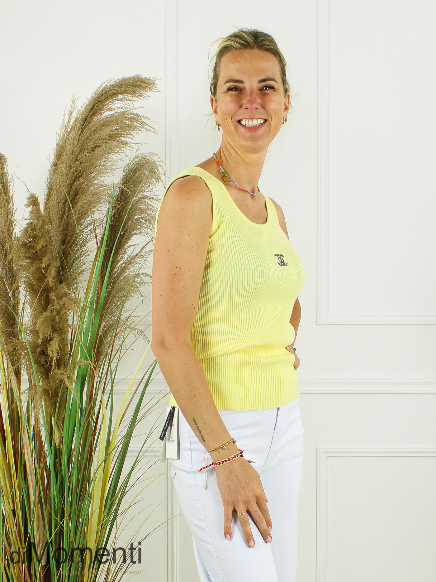 Top Cheryl Zonder Mouw - Geel