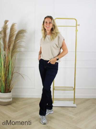 Goodies Straight Stretch Jeans – Denim Blue